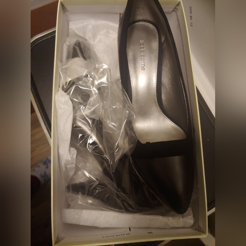 Liz Claiborne black heels